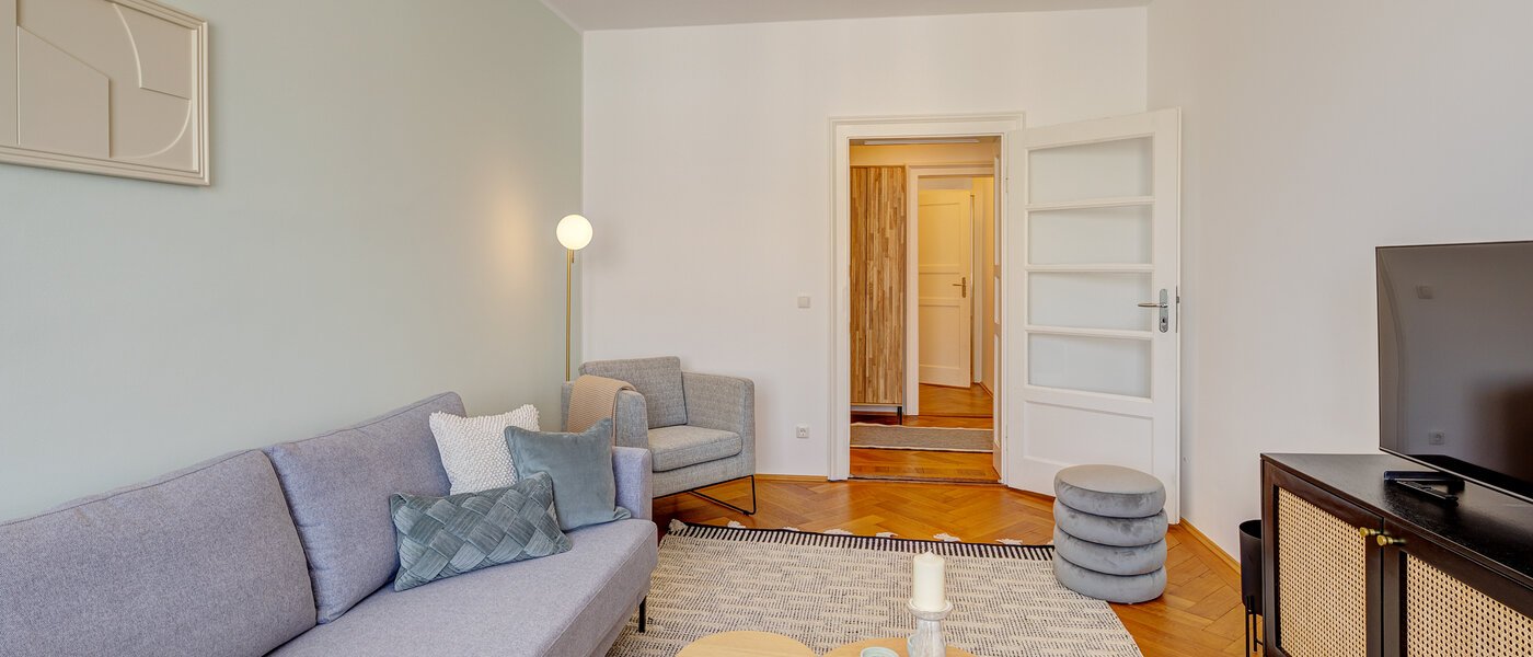 квартира München Haidhausen 03 гостиная 14027