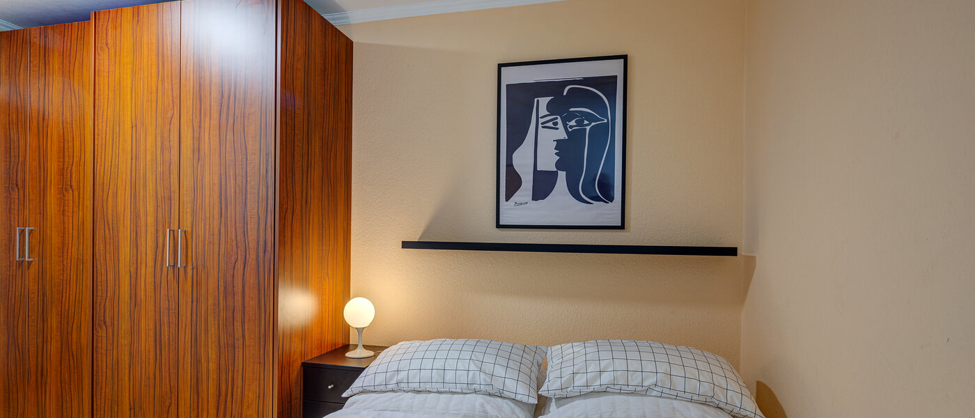 квартира München Schwabing-West 01 спальная комната 14029