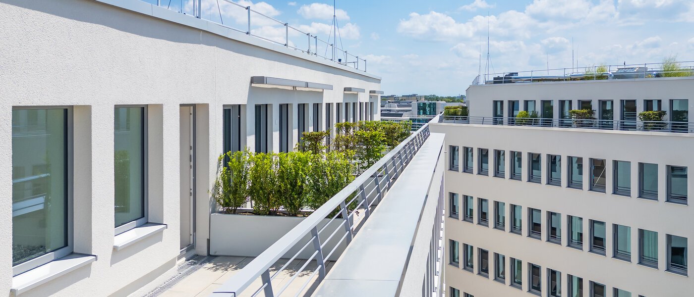 квартира Unterföhring 01 терраса с крышей 14030