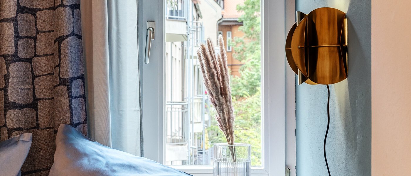 квартира München Lehel 03 спальная комната 14051