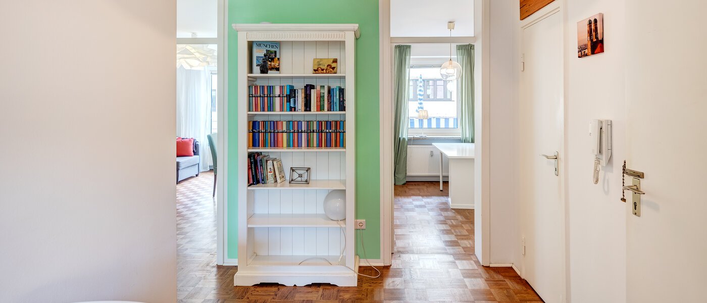 квартира München Schwabing-West 02 коридор 14090