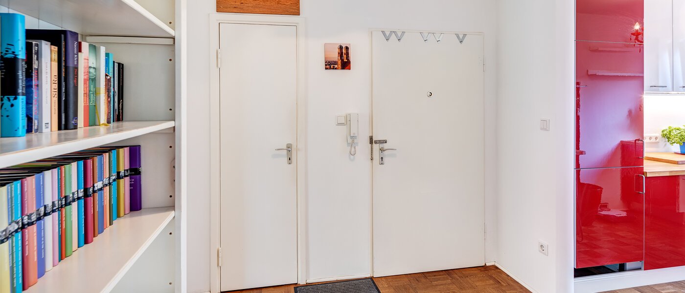 квартира München Schwabing-West 03 коридор 14090