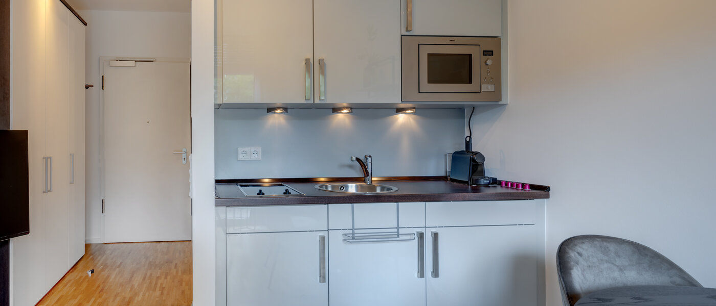 квартира München Schwabing 01 кухня 14107