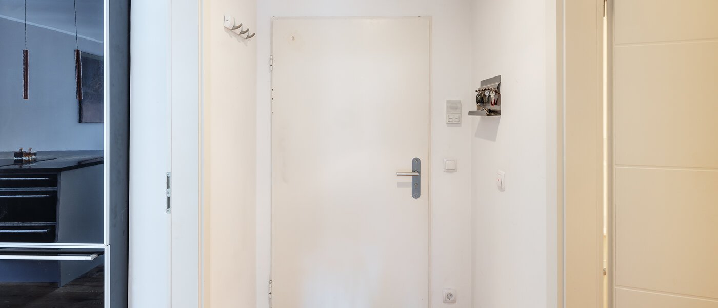 двухэтажная квартира München Solln 01 коридор 14111