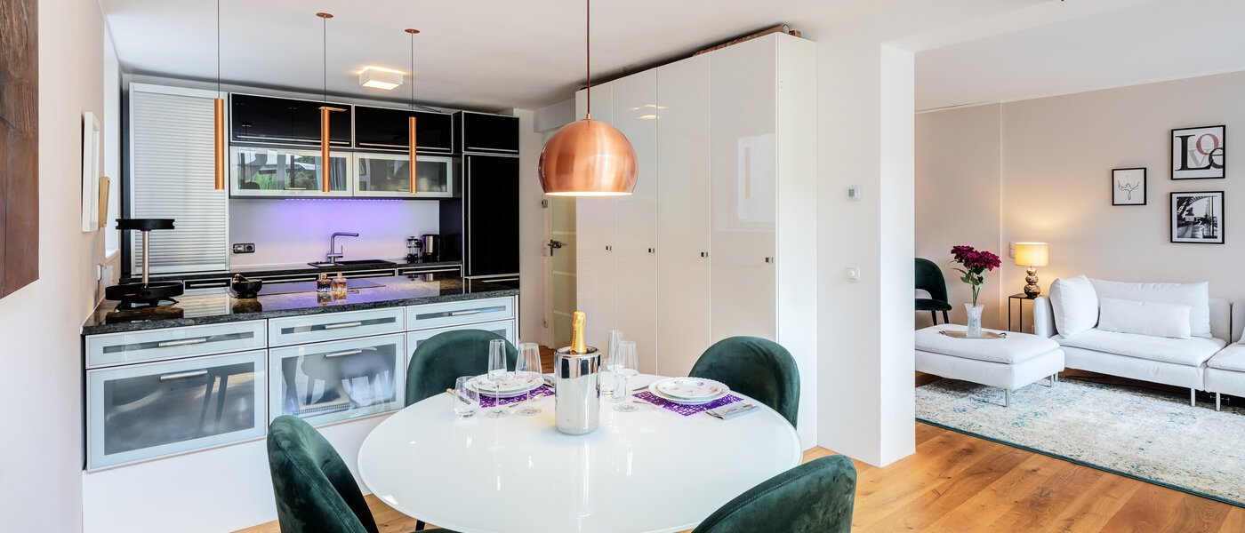 двухэтажная квартира München Solln 04 обеденная зона 14111