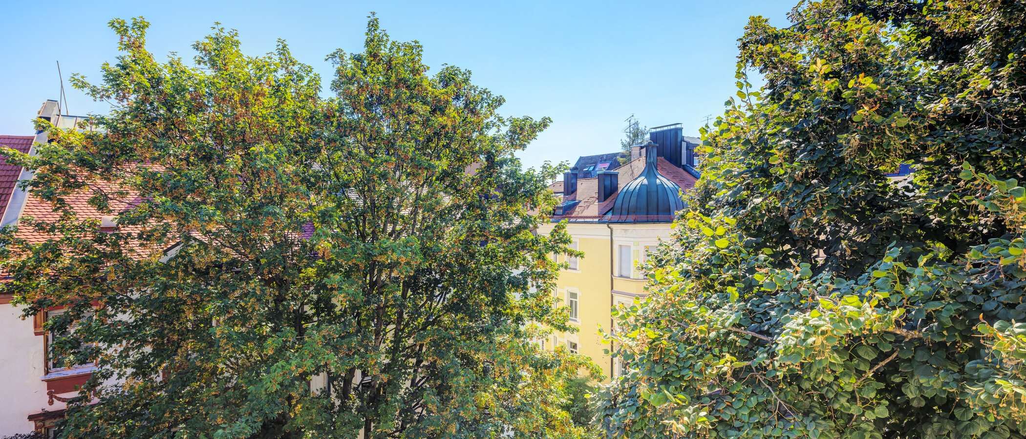 мансардная квартира München Neuhausen 01 вид из окна 14119