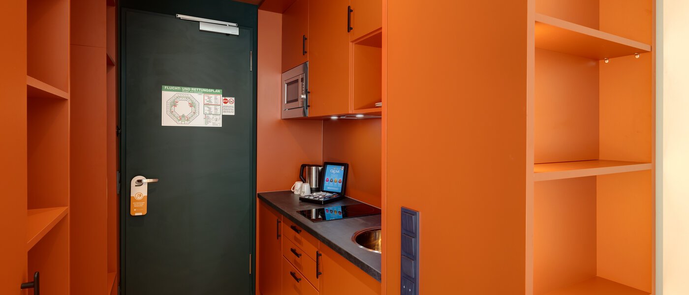 квартира Unterföhring 03 кухня 14132