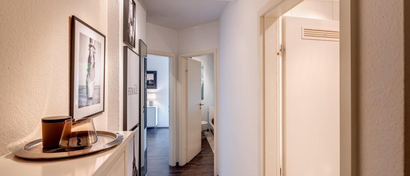 квартира München Schwabing-Nord (zw. Belgrad- & Leopoldstraße) 01 коридор 14138