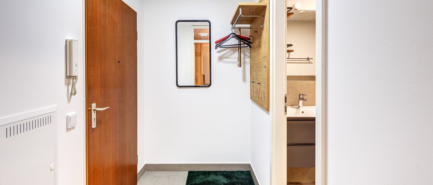 квартира München Maxvorstadt - Rund um den Josephplatz 01 коридор 14151