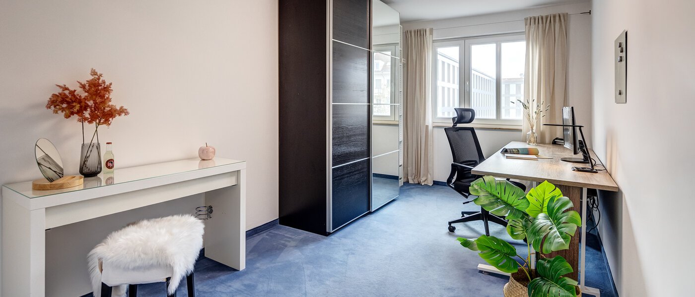 квартира Dachau 01 рабочий кабинет 14177