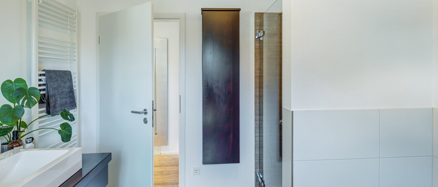 Половина двухквартирного жилого дома Ottobrunn 03 ванная комната 14180