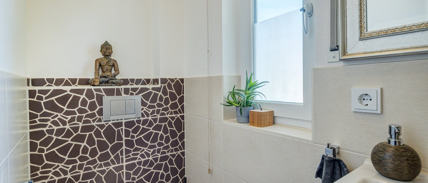 Половина двухквартирного жилого дома Ottobrunn 01 отдельный туалет 14180