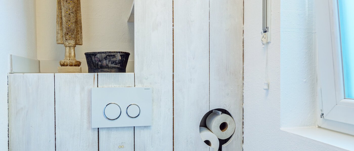 Половина двухквартирного жилого дома Ottobrunn 02 гостевой туалет 14180