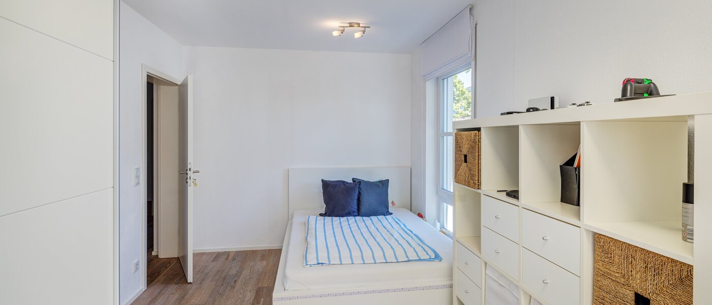 Половина двухквартирного жилого дома Ottobrunn 01 2-я спальная комната 14180