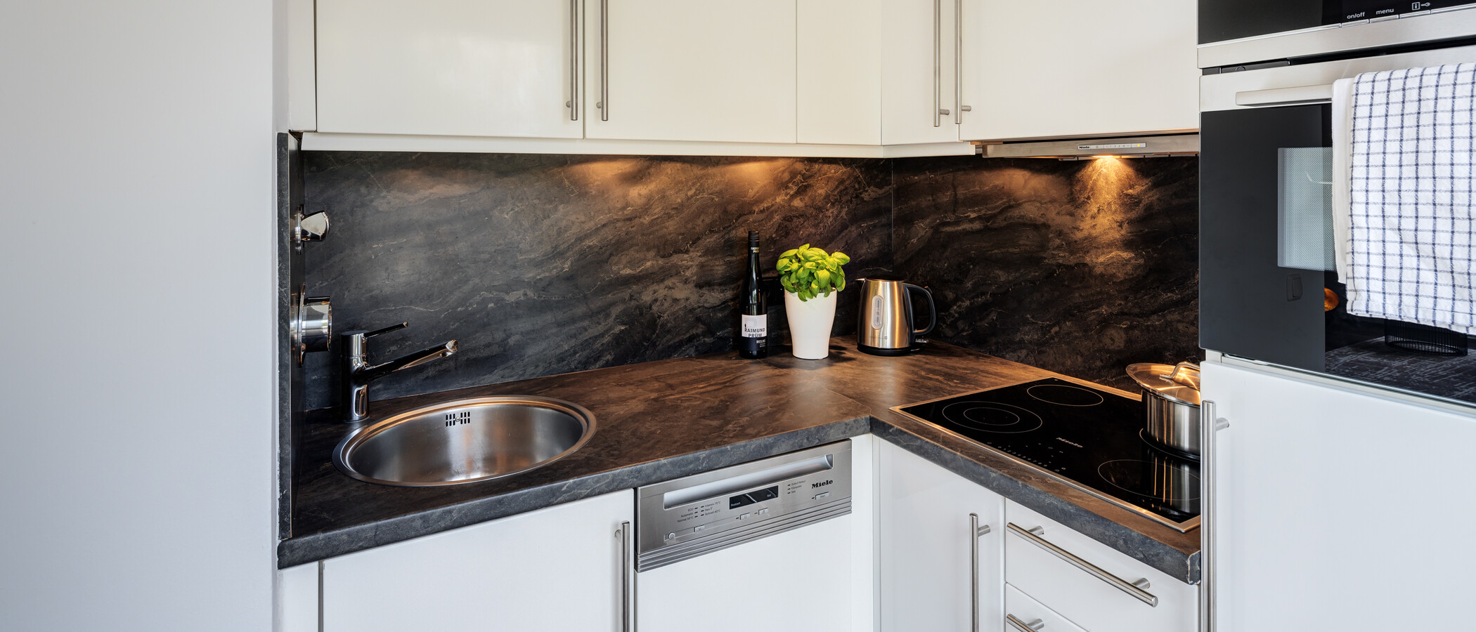 мансардная квартира München Großhadern 03 кухня 14211