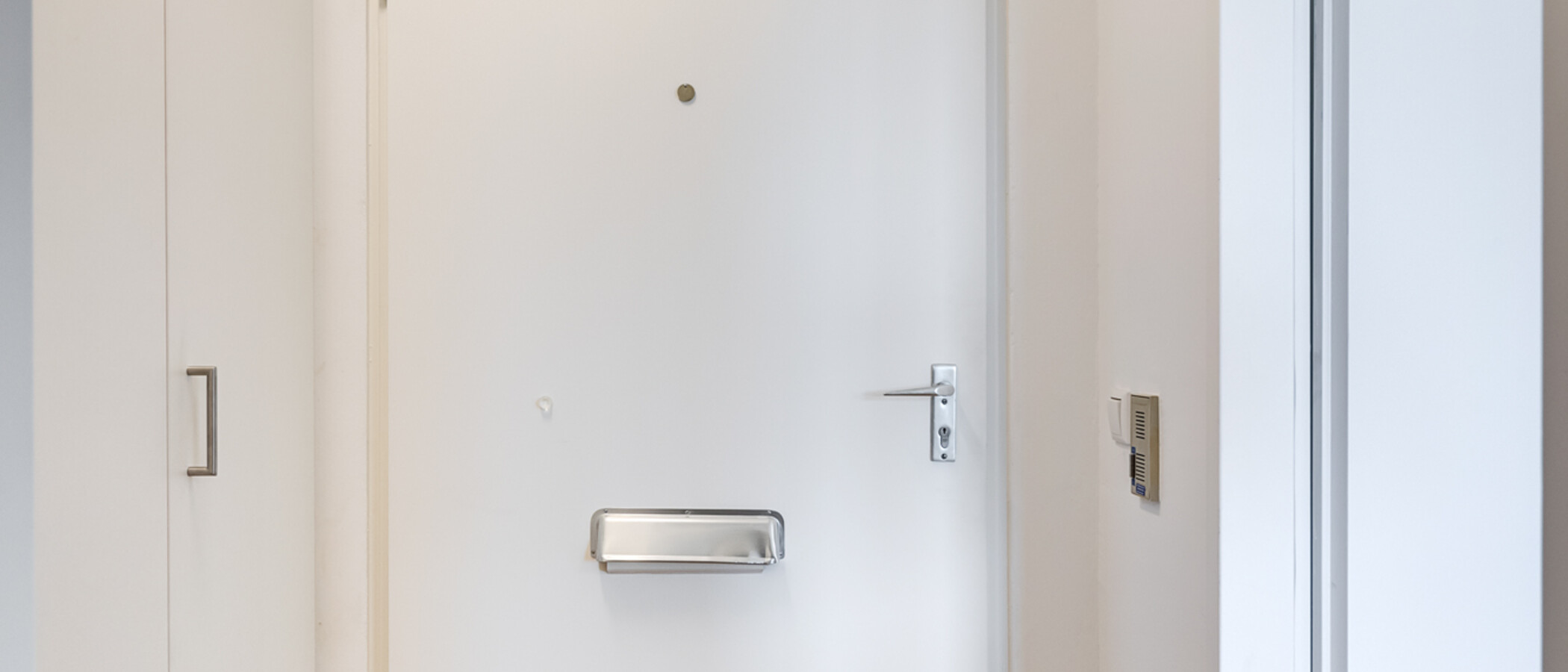 квартира München Schwabing (rechts der Leopoldstraße) 02 коридор 14213