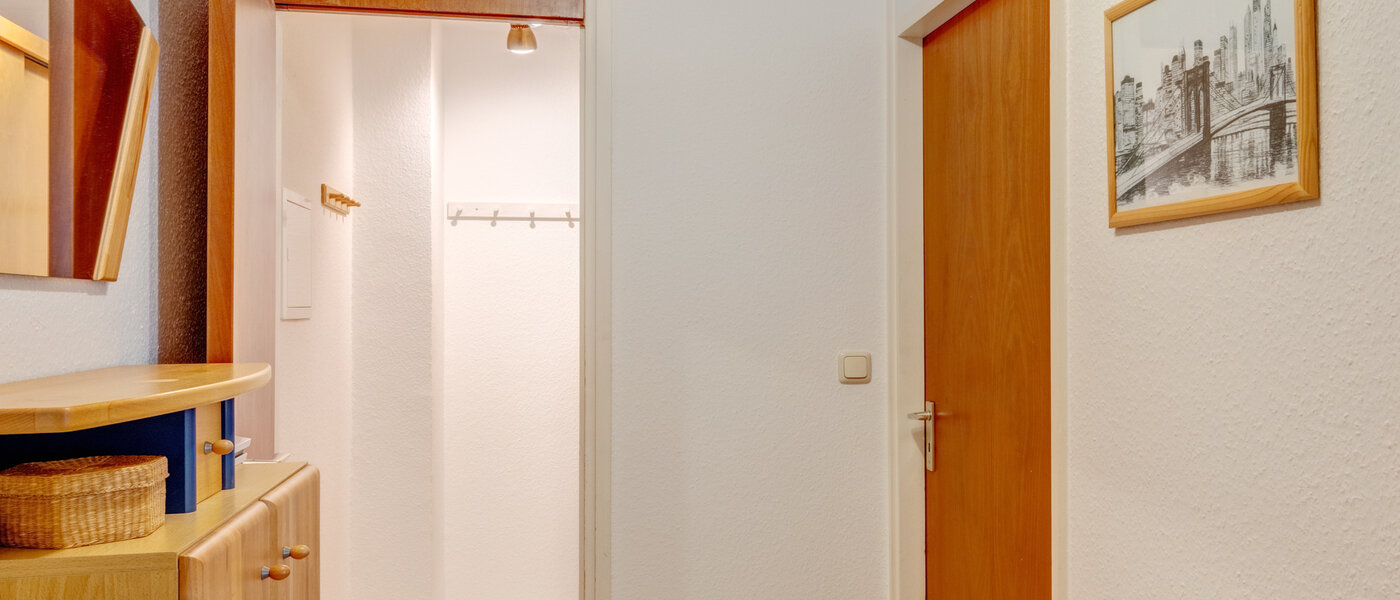 квартира München Milbertshofen 03 коридор 14242