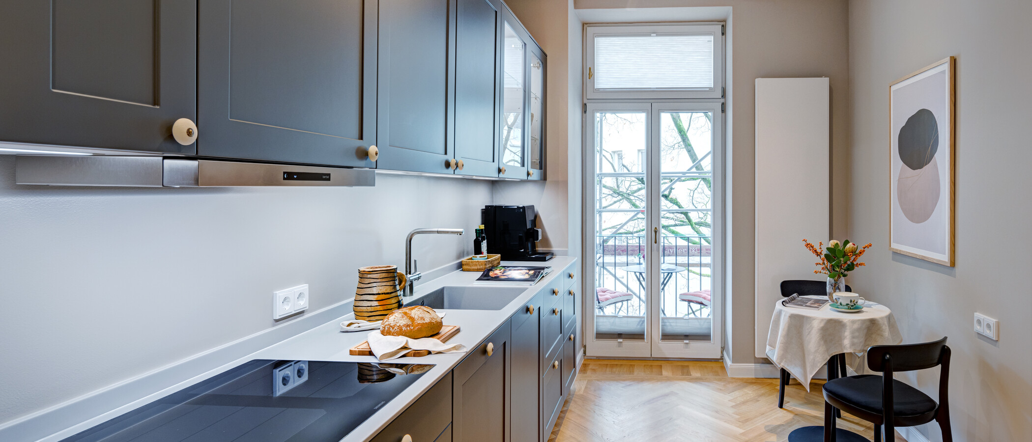 квартира München Lehel 01 кухня 14254