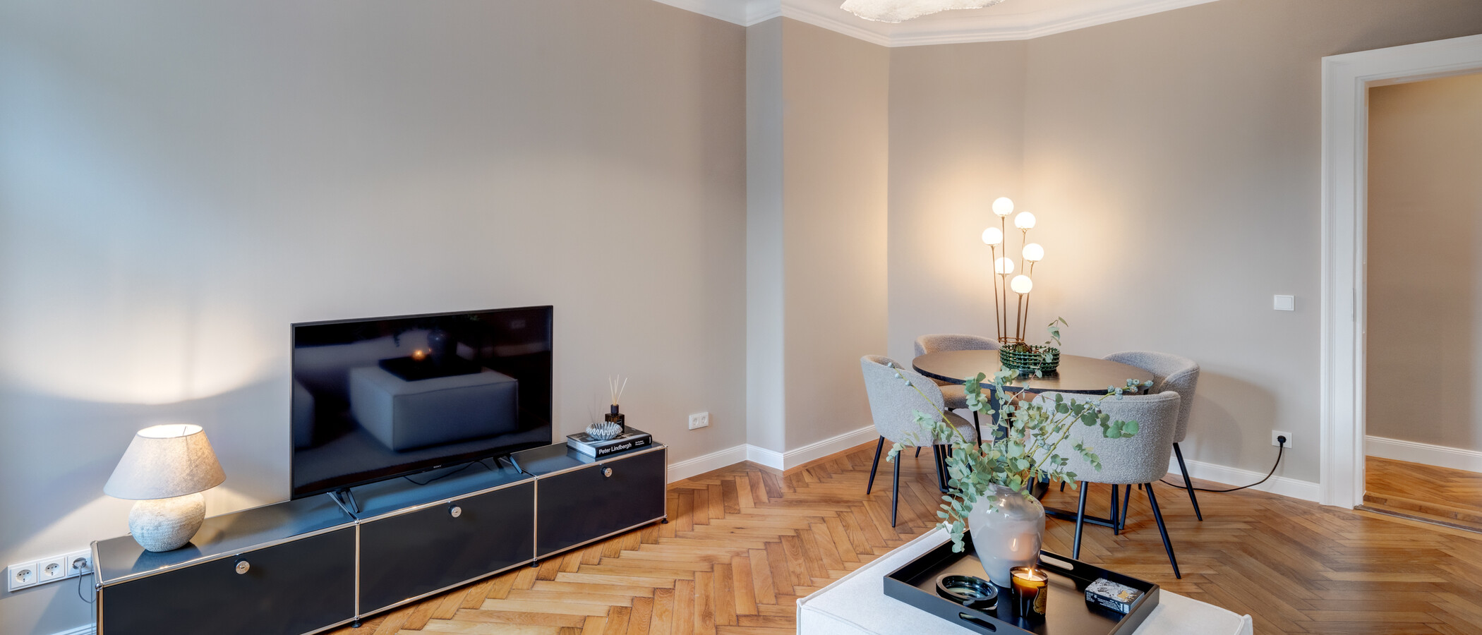 квартира München Lehel 04 жилое пространство 14254