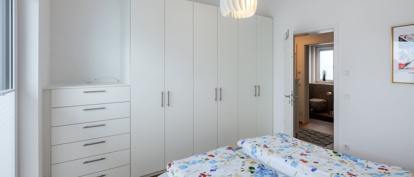 квартира-пентхаус Putzbrunn 03 спальная комната 14256