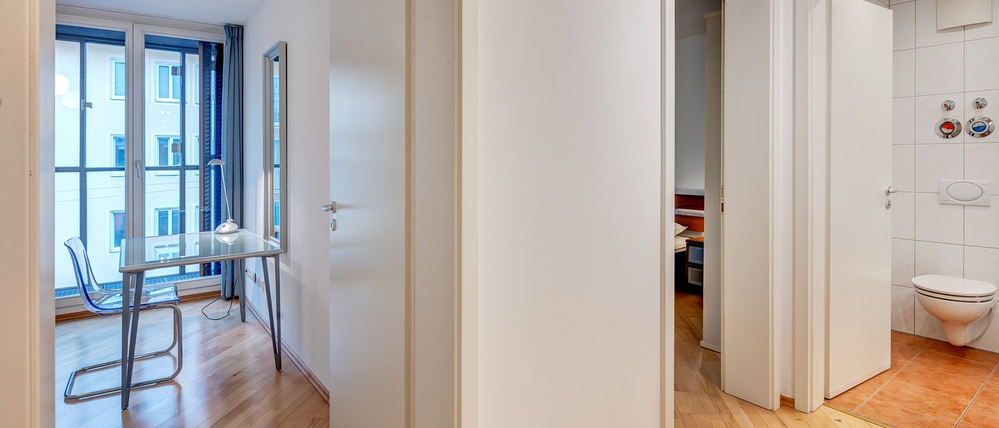 квартира München Schwabing 04 коридор 14257