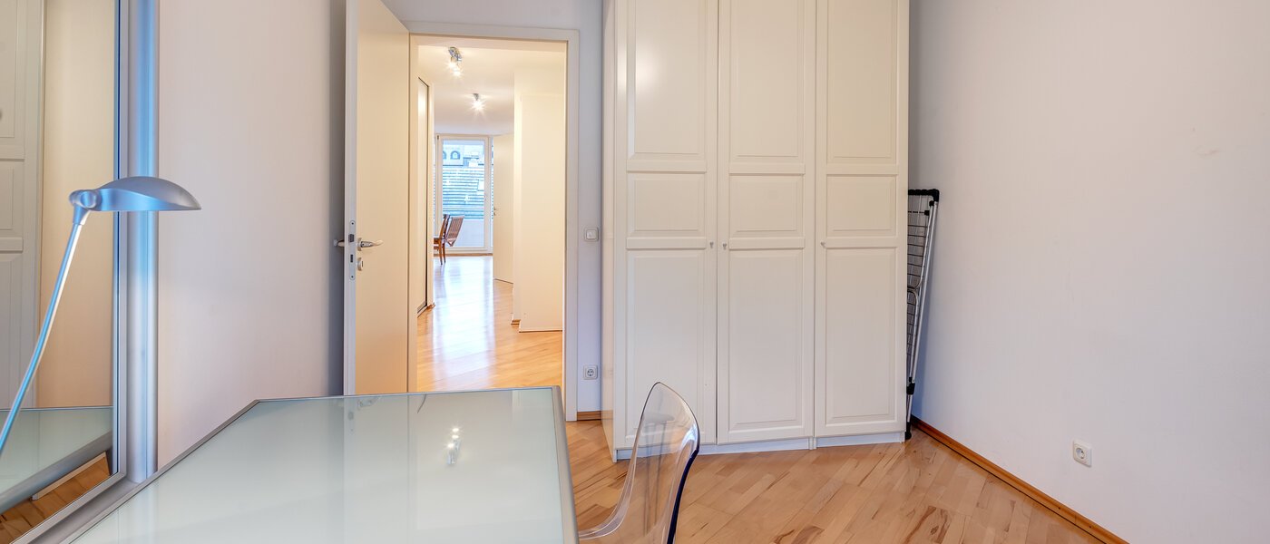 квартира München Schwabing 03 рабочий кабинет 14257