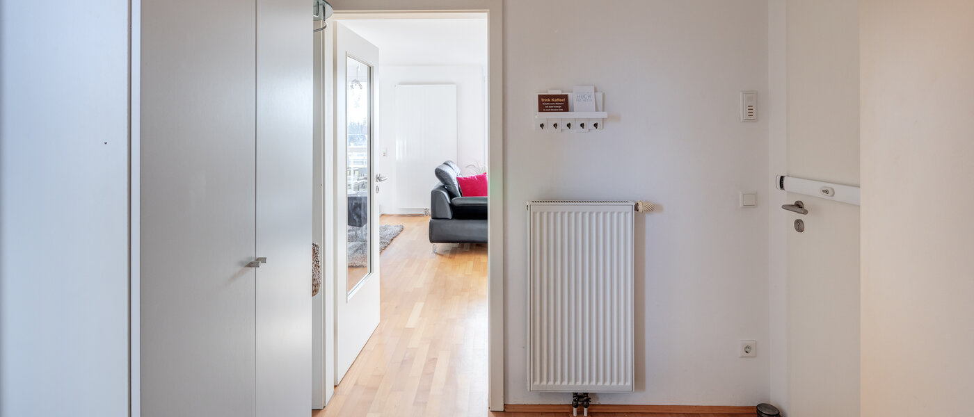 мансардная квартира München Untermenzing 01 коридор 14293