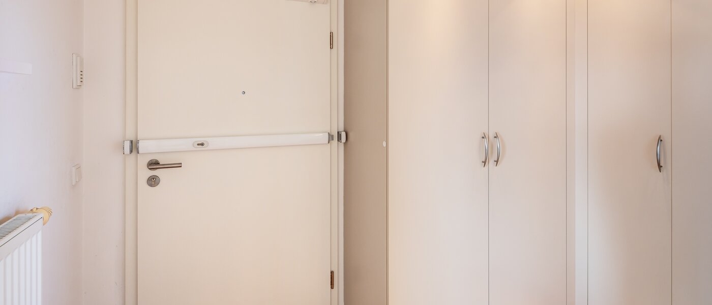 мансардная квартира München Untermenzing 02 коридор 14293