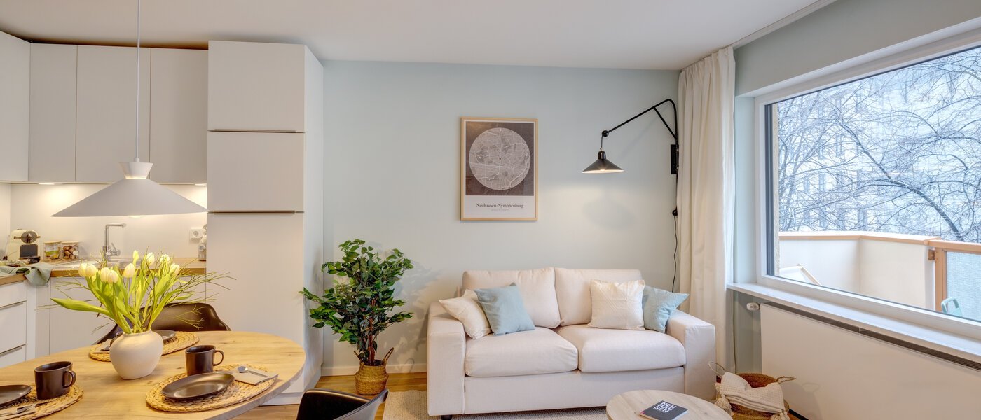 квартира München Neuhausen 01 жилое пространство 14300