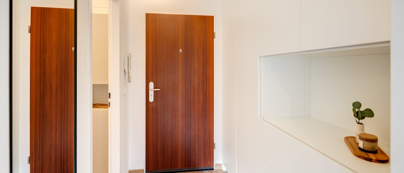 квартира München Schwabing-Nord (zw. Leopoldstraße & Englischen Garten) 02 коридор 14305