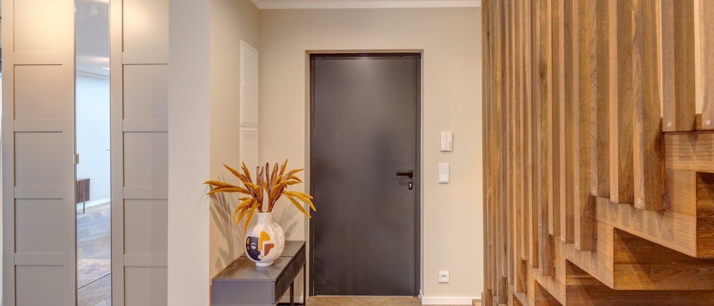 двухэтажная квартира München Glockenbachviertel 01 коридор 14318