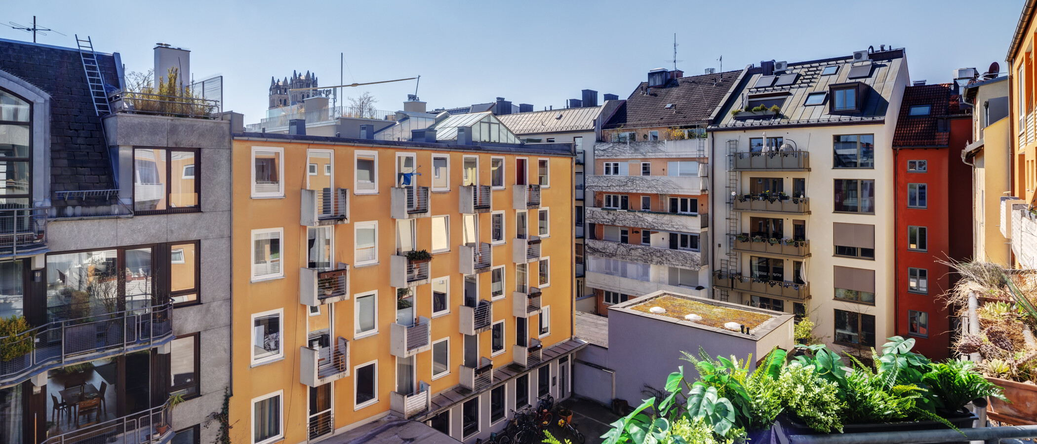 двухэтажная квартира München Glockenbachviertel 01 вид из окна 14319