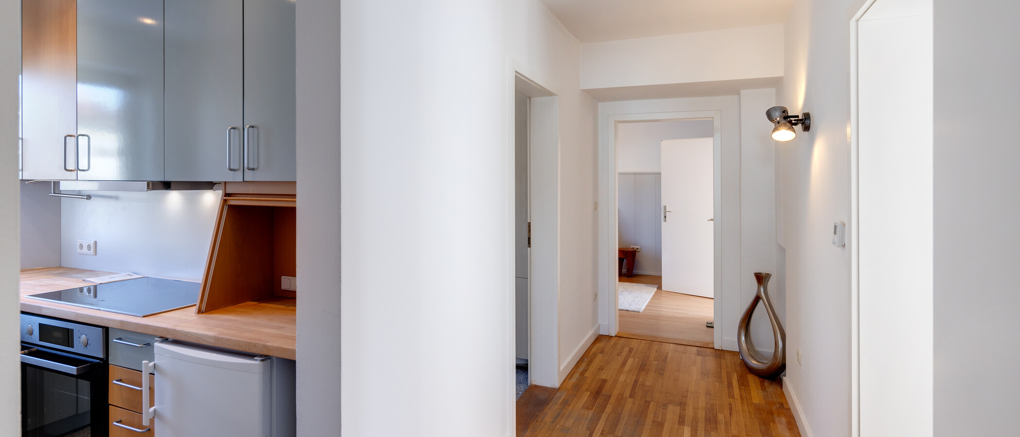 квартира München Bogenhausen 02 коридор 14344