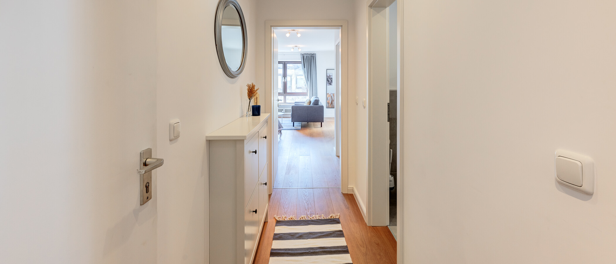квартира München Obermenzing 01 коридор 14346