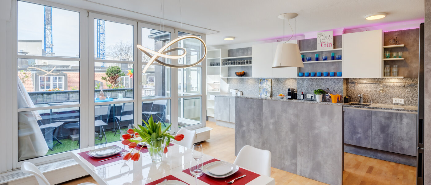 квартира München Maxvorstadt 01 кухня 14358