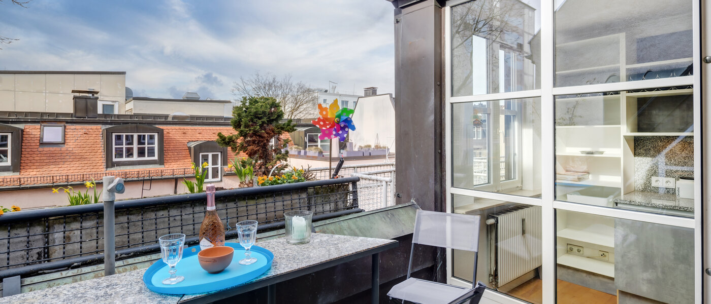 квартира München Maxvorstadt 02 балкон 14358
