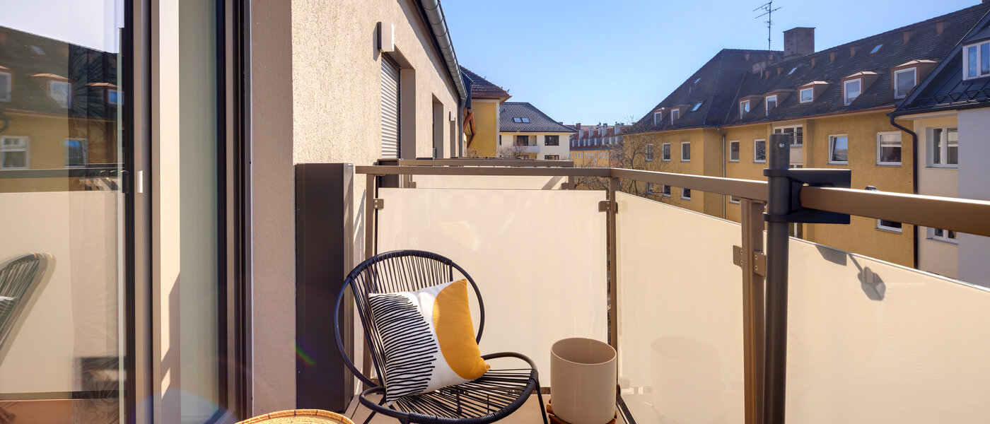 квартира München Schwabing-West (rund um den Hohenzollernplatz) 03 балкон 14369