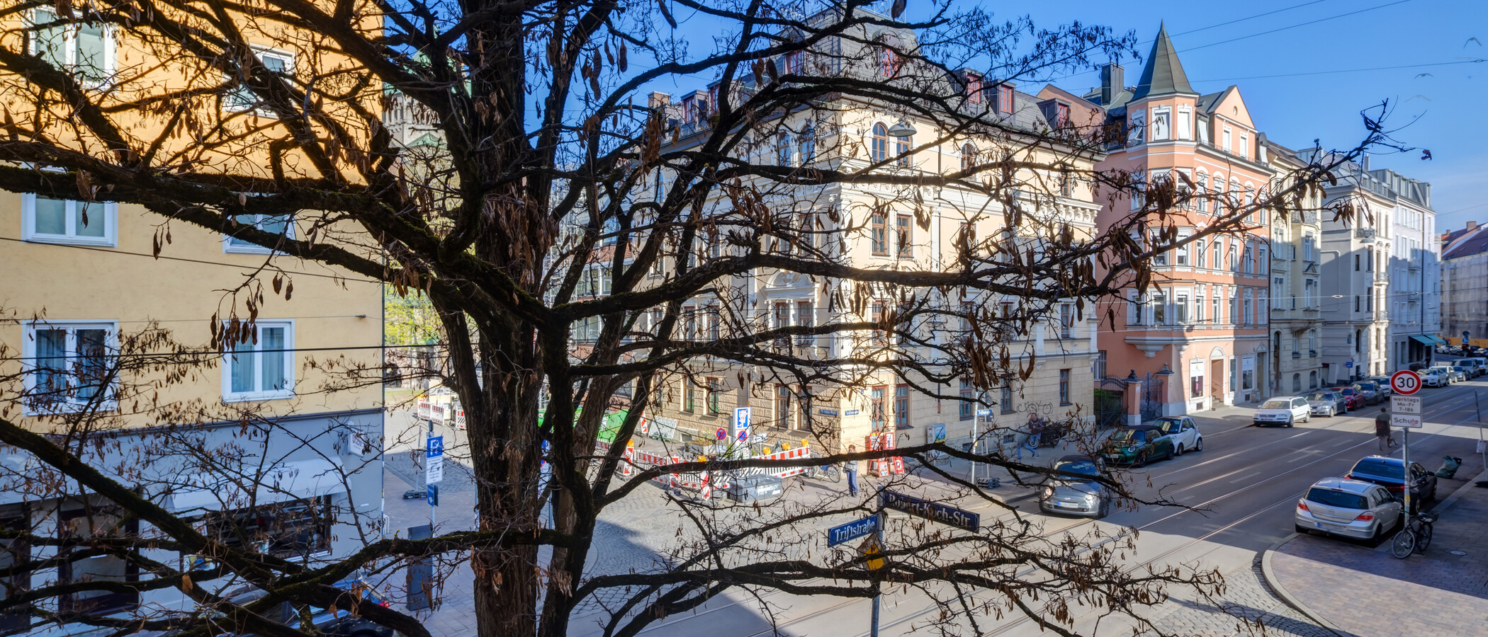 квартира München Lehel 02 вид из окна 14389