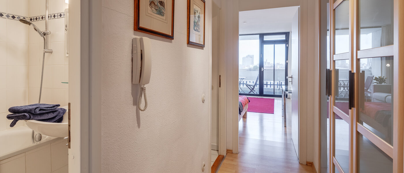 квартира München Schwabing-Georgenschwaige 01 коридор 1439