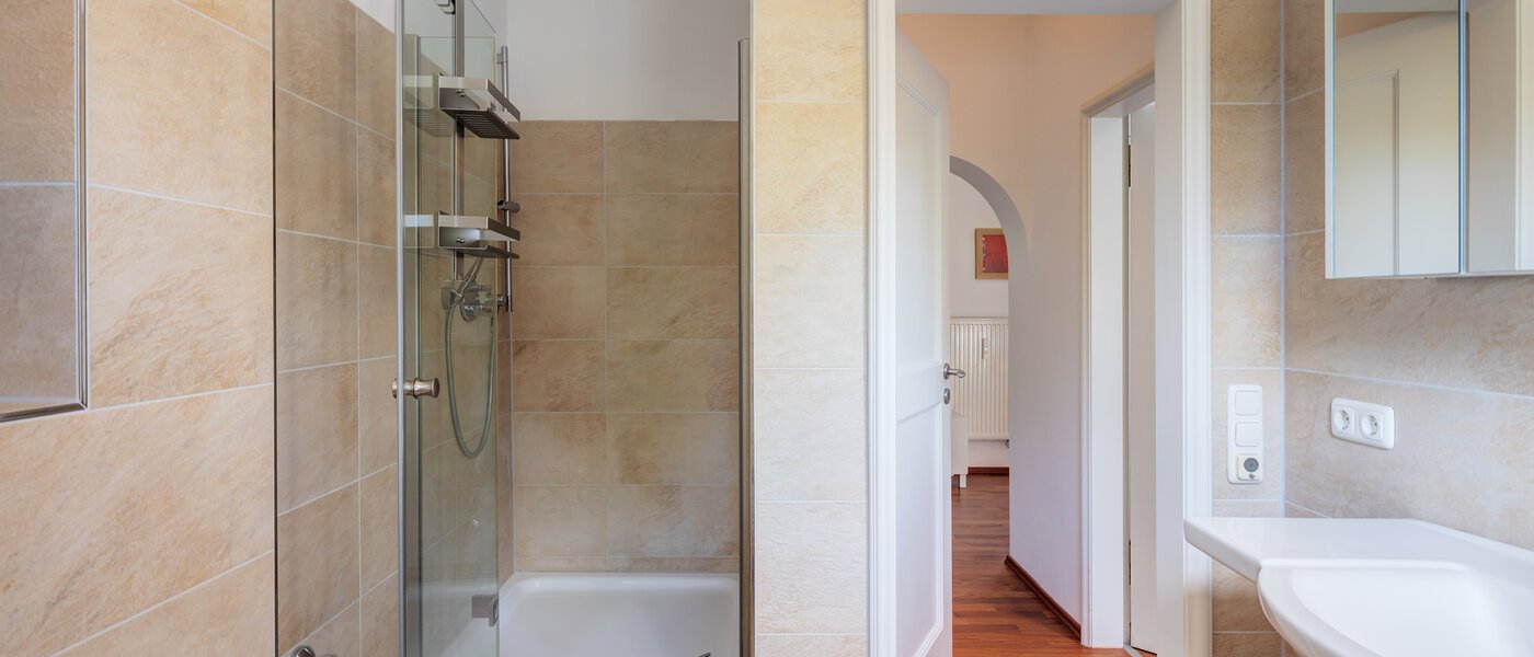 мансардная квартира München Solln 04 2-я ванная комната 14396