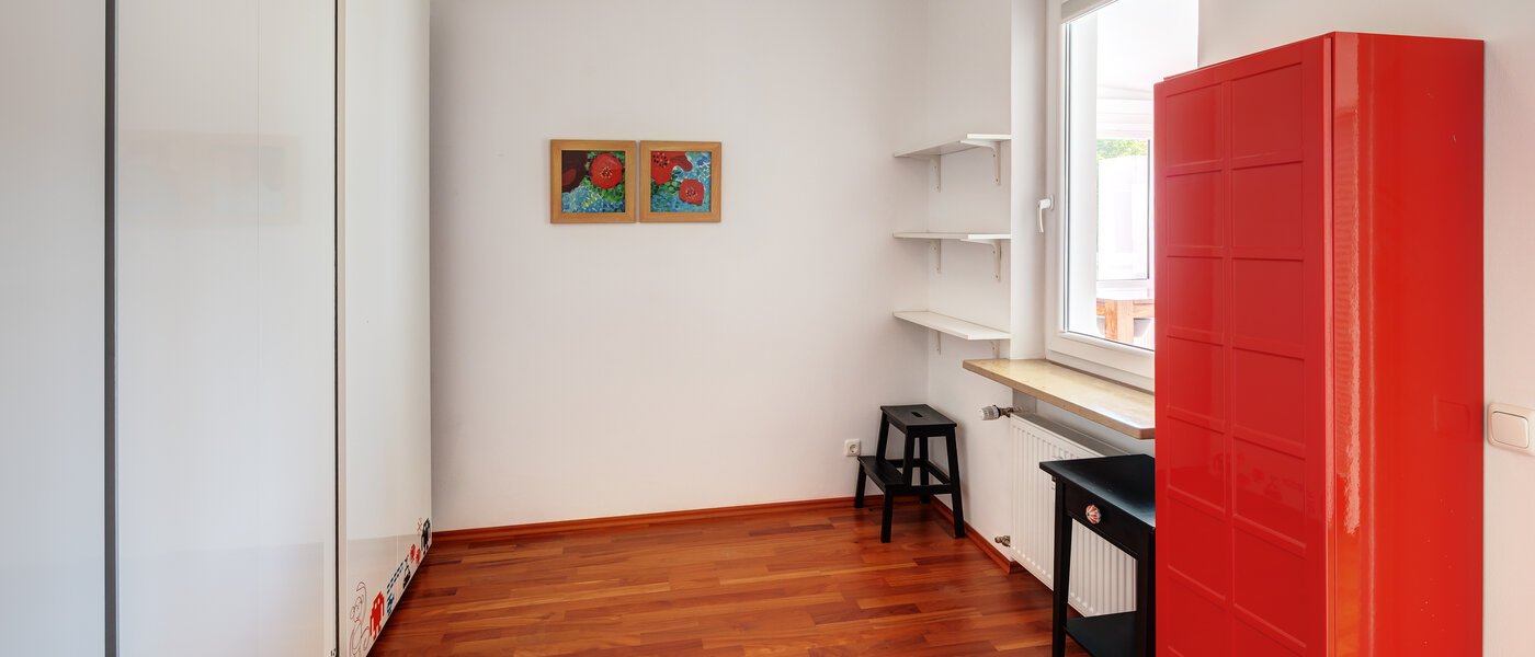 мансардная квартира München Solln 01 гардеробная 14396