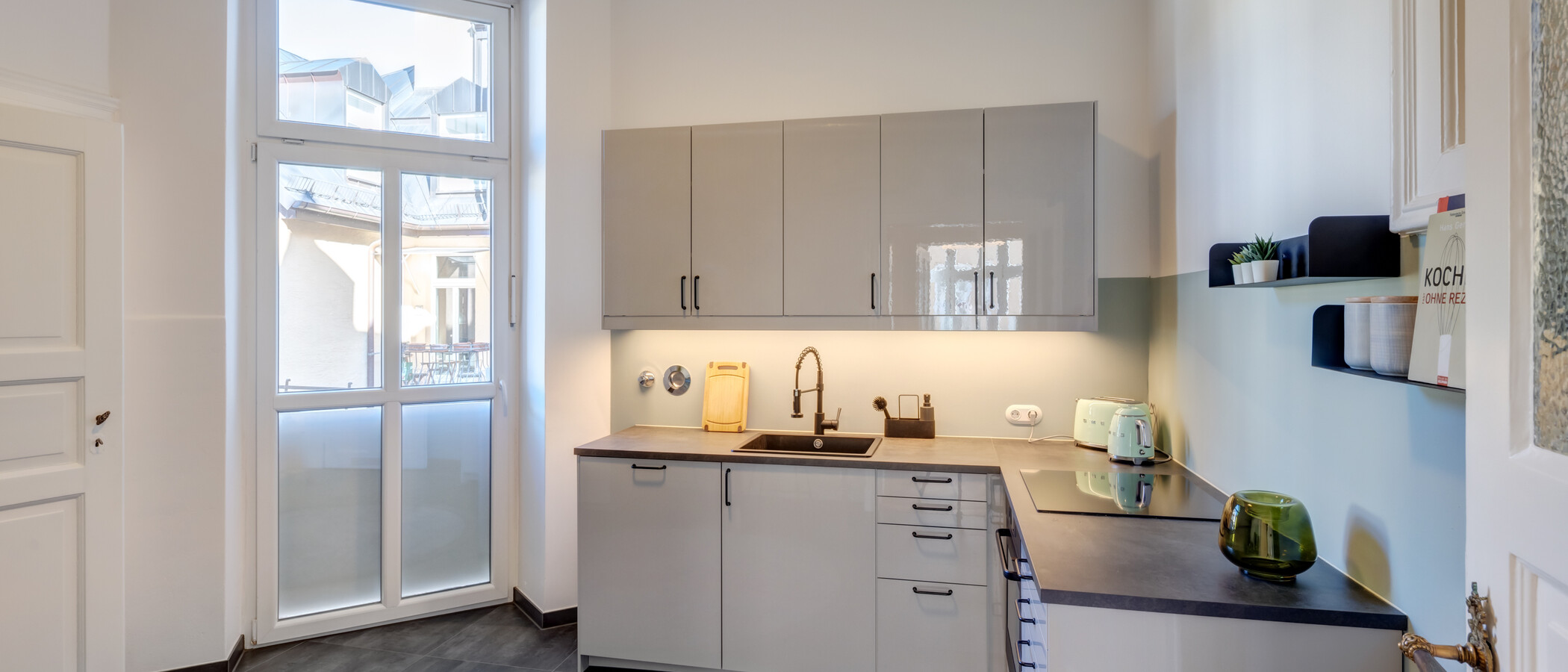 квартира München Schwabing-Nord (zw. Leopoldstraße & Englischen Garten) 01 кухня 14397