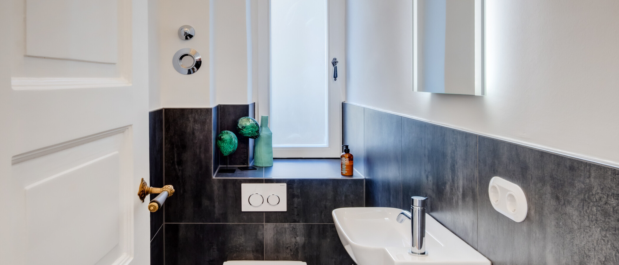 квартира München Schwabing-Nord (zw. Leopoldstraße & Englischen Garten) 01 гостевой туалет 14397