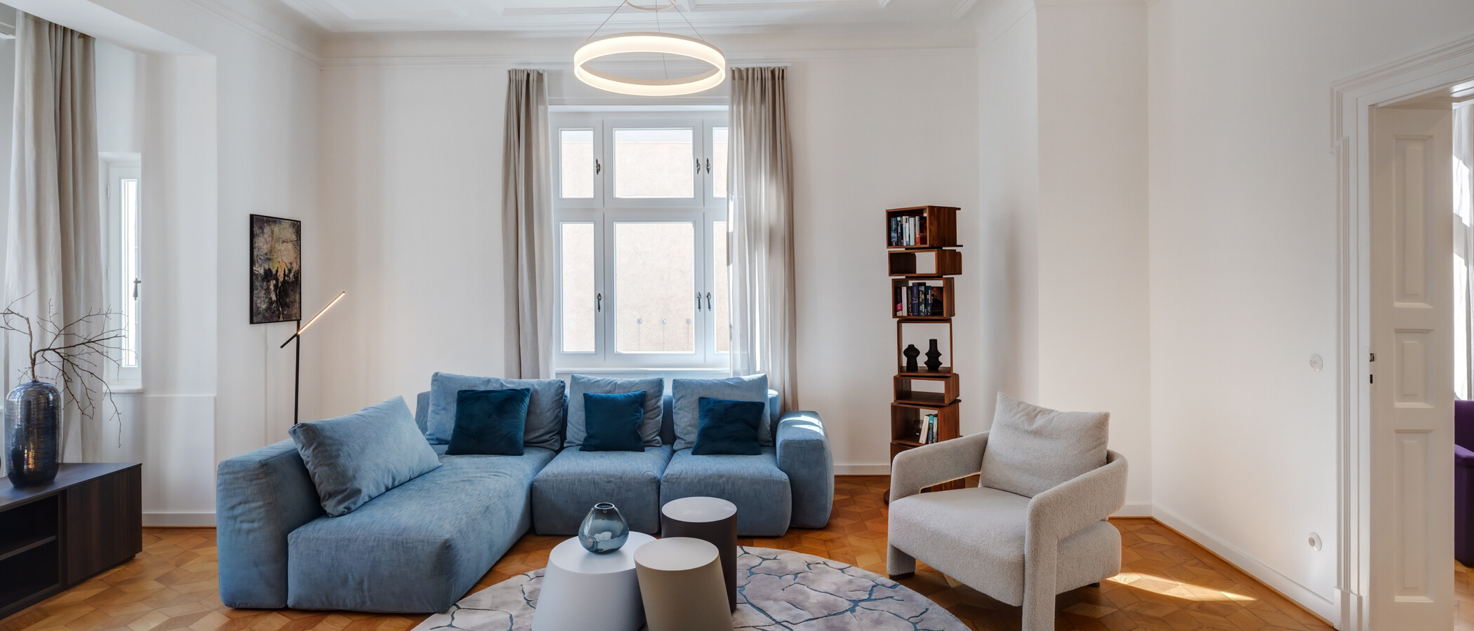 квартира München Schwabing-Nord (zw. Leopoldstraße & Englischen Garten) 01 гостиная 14397