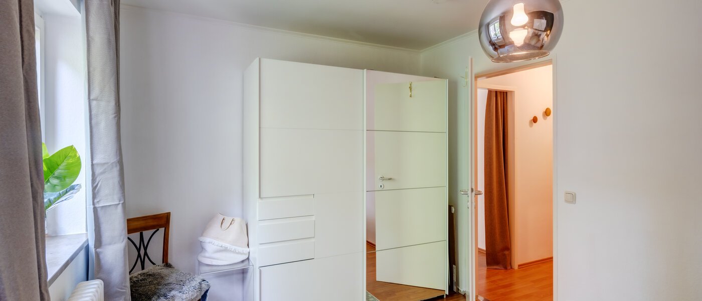 квартира München Schwabing-West 03 спальная комната 14415