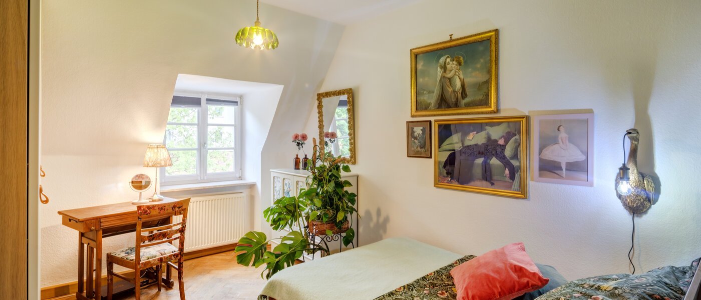 квартира München Thalkirchen 01 спальная комната 14429