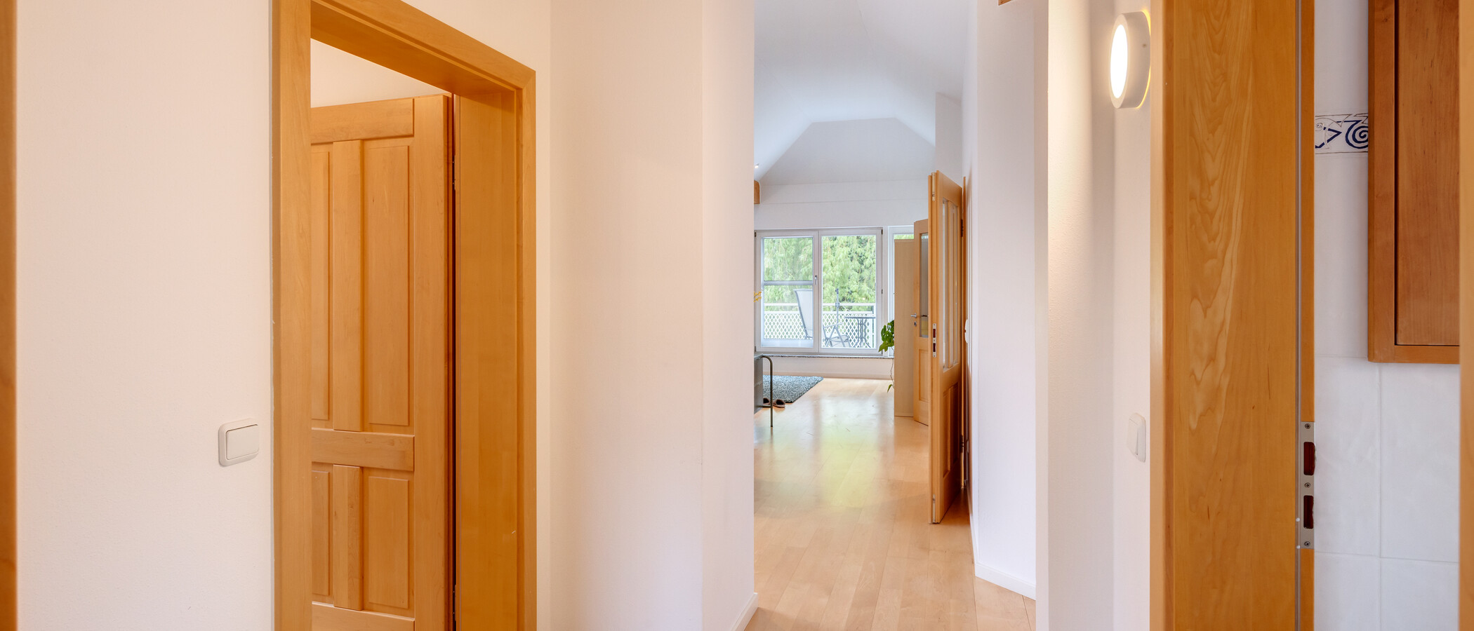 мансардная квартира München Waldperlach 04 коридор 14432