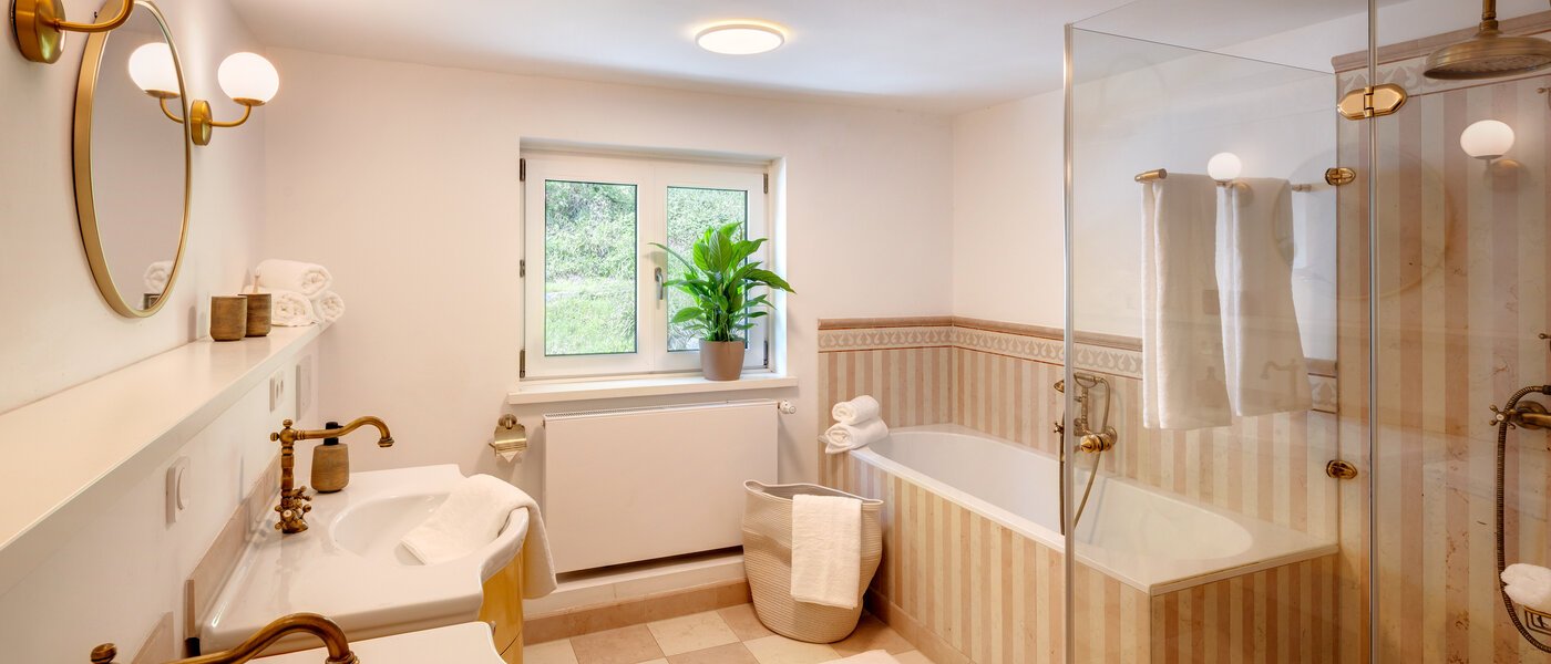 вилла Bad Wiessee 02 1-я ванная комната 14436