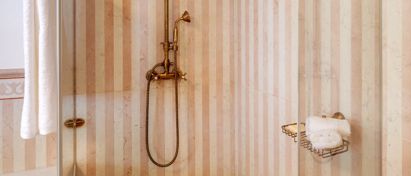 вилла Bad Wiessee 04 1-я ванная комната 14436