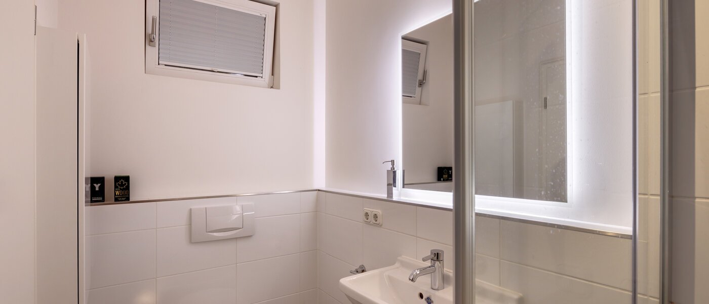 Половина двухквартирного жилого дома Grünwald 02 3-я ванная комната 14454